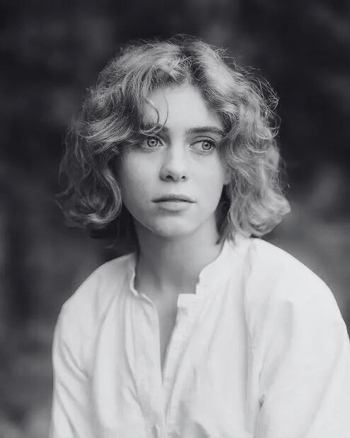 Cast Member Headshot